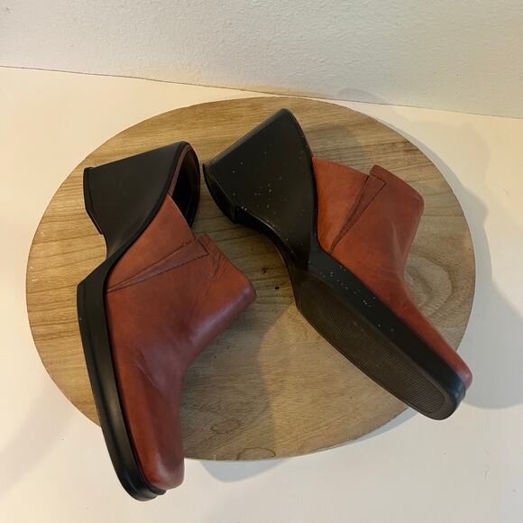 Nine West Vintage 90s Red Genuine Leather Chunky Wedge Mule Heel Size 10 - Picture 5 of 11